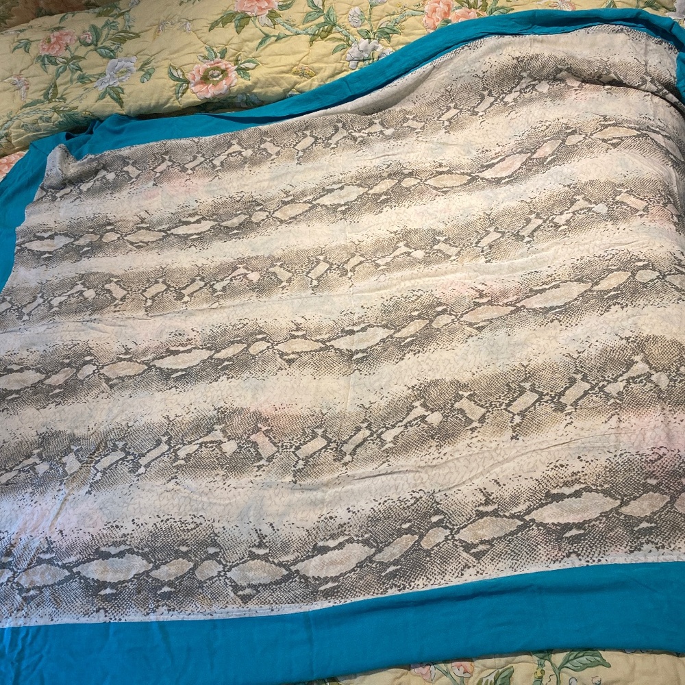 VIX  sarong  for beach or romantic dinner ONE SIZE